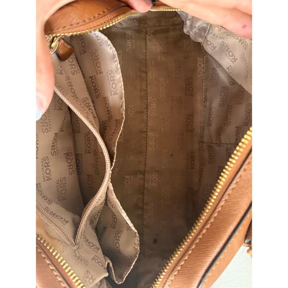 Michael Kors Sandrine Saffiano Satchel Purse Zipper Crossbody Handbag - Picture 4 of 5